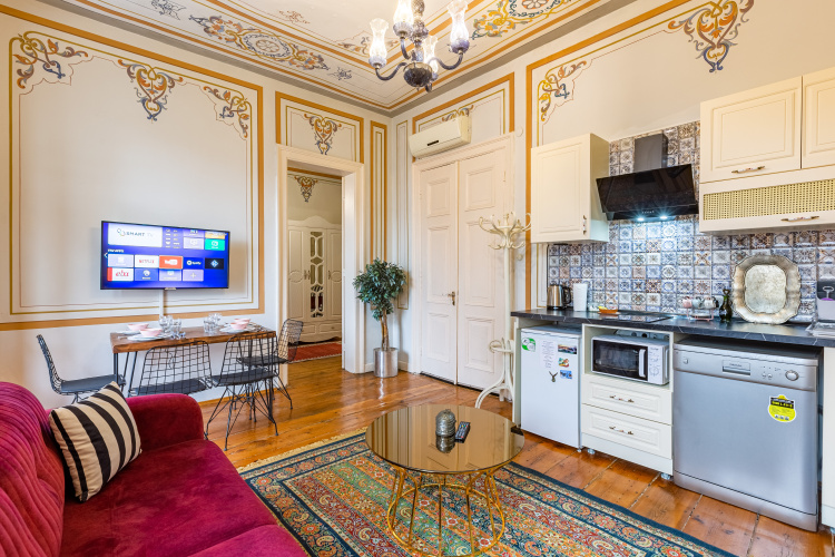 1 Bedroom Double Apartment with balcony and with sea view
