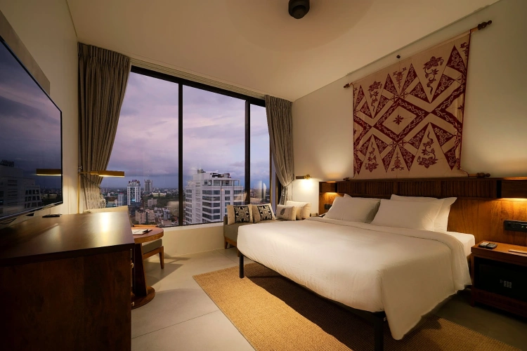 Superior Double room with city view