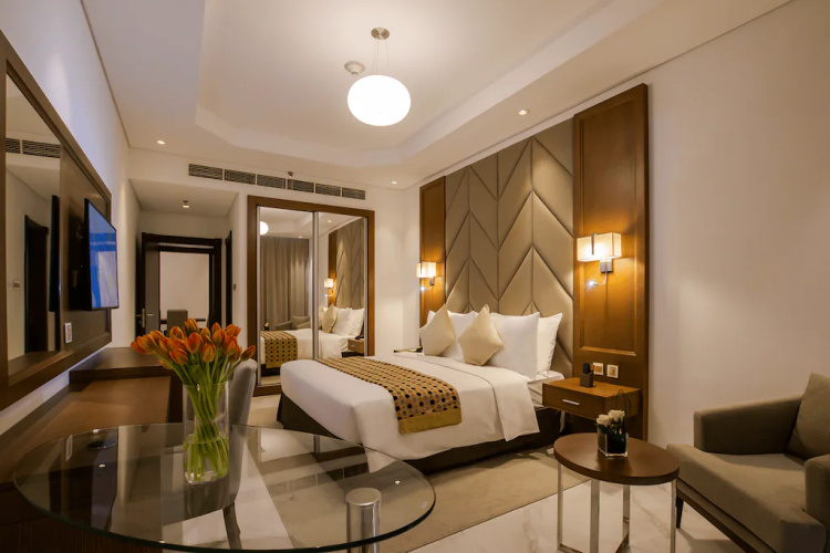 2 Bedrooms Quadruple Apartment