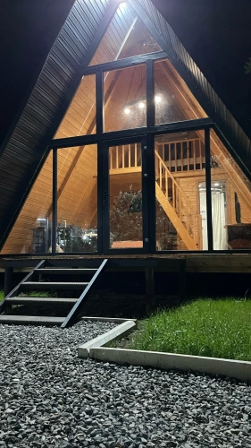2 Bedrooms Cottage