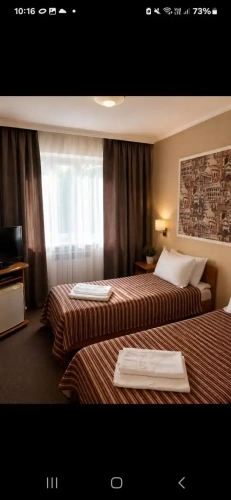 Standard Twin room with city view