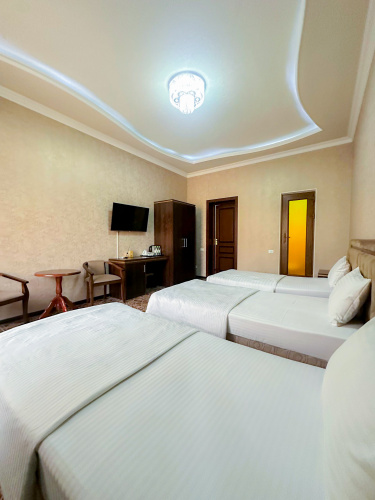 3 Bedrooms Standard room with city view