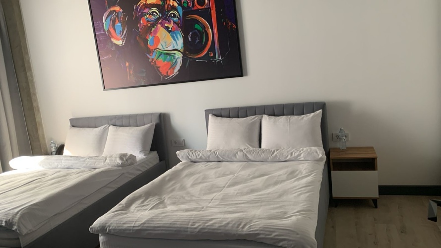 Quadruple Family Suite