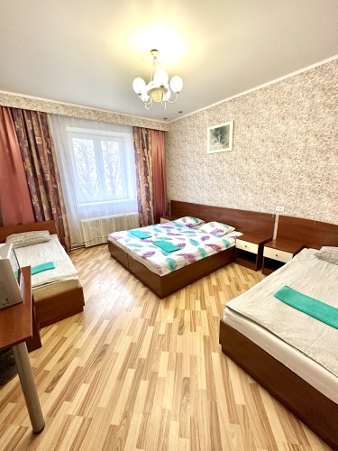 Standard Quadruple room with city view