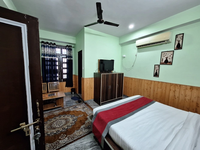 Deluxe Double room with balcony