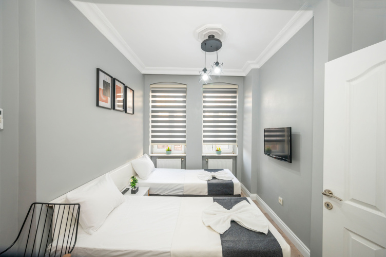 2 Bedrooms Apartment