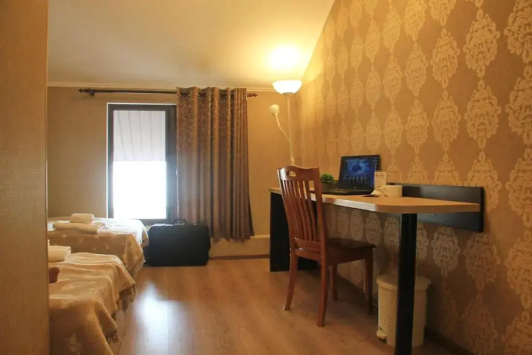 Lavitor Hotel