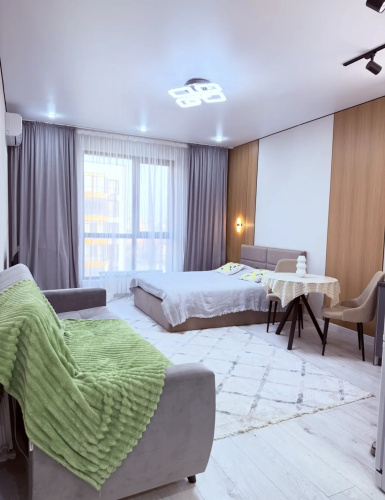 Studiya S Vidom Na Gory V Zhk Biznes Klassa Four Seasons Flat