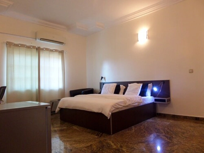 Deluxe Suite