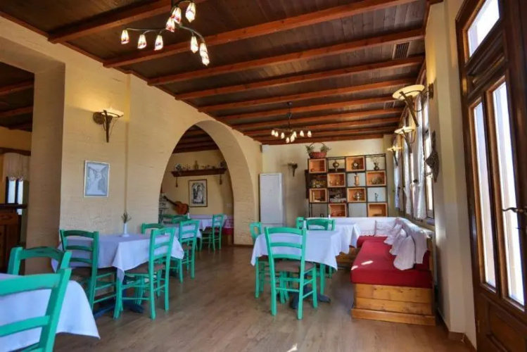 Bineri Hotel