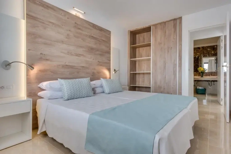 2 Bedrooms Deluxe Apartment with balcony