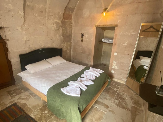 Economy room