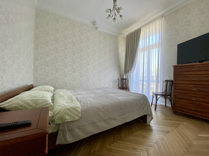 Na Myasnikova 78 Stalinka Flat