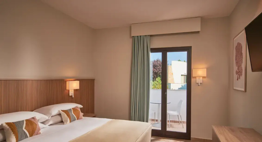 Superior room with balcony