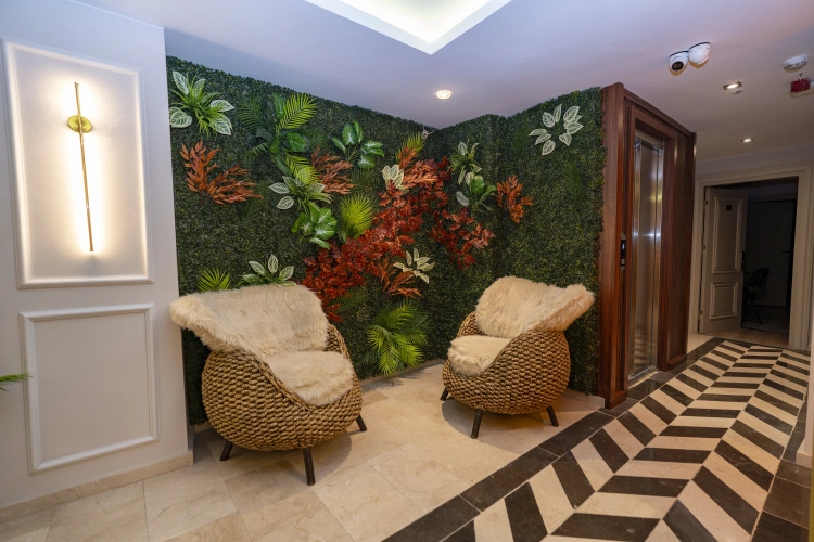 2 Bedrooms Quadruple Family Apartment with city view