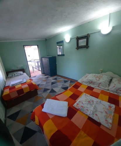 Economy Triple room with balcony