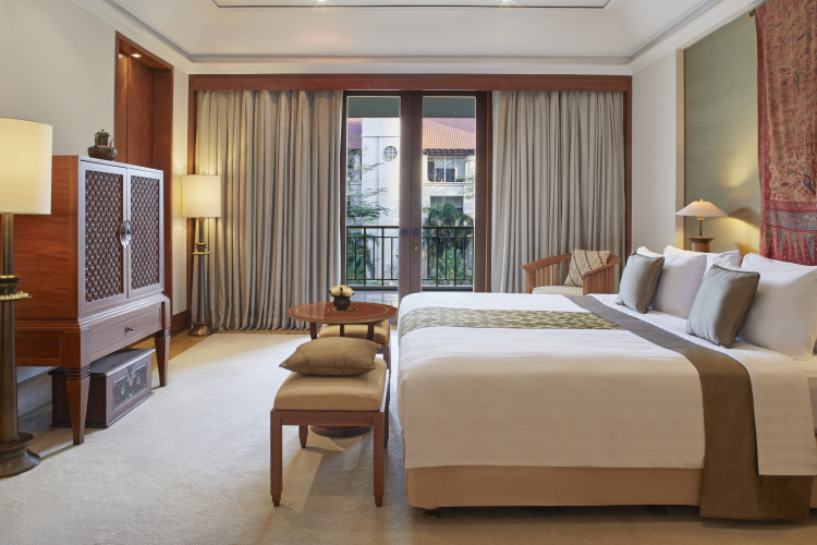 Suite with balcony