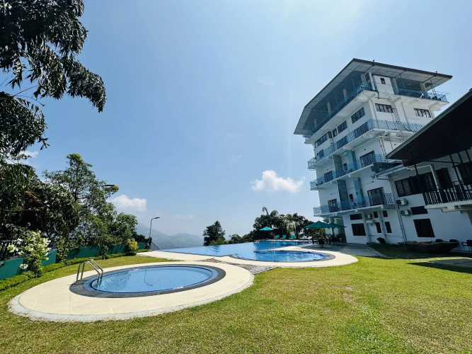 Moi Ella by Dbi Hotel