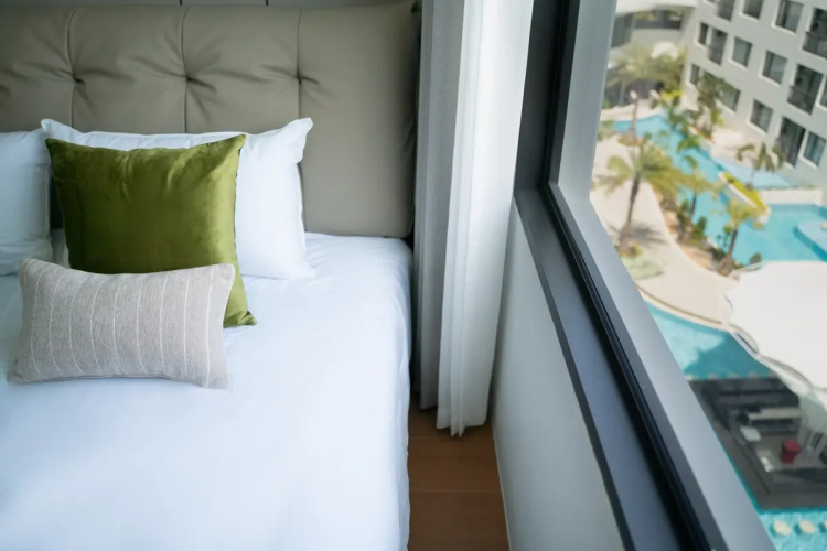 Stylish Pool View 1BDR Bang Tao Flat