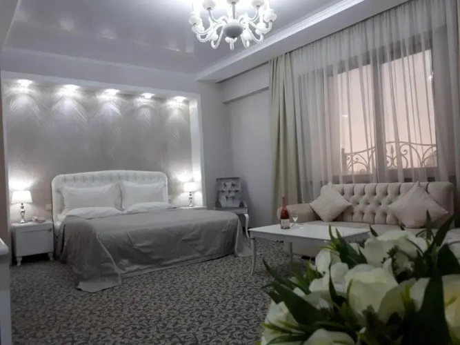 Double Suite