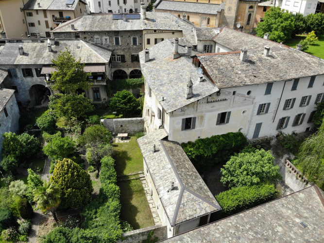 Palazzo Guicciardi Historic Noble Residence Guest House