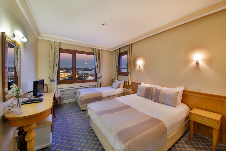 Family Triple room
