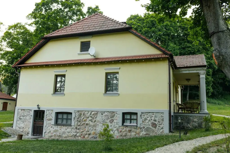 Agrousadyba Kraski Fligel Villa