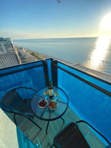 2 rooms Sextuple Apartment with balcony and with view