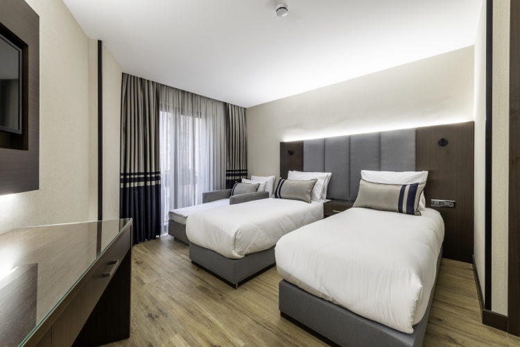 Triple room