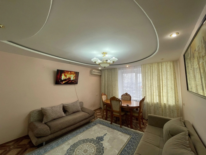 Uyutnaya Trekhkomnatnaya V Tsenre Goroda Flat