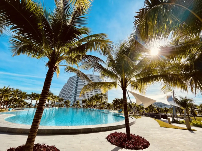 The Light Beach Residences by Arena Hotel