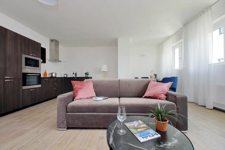 1 Bedroom Deluxe Apartment