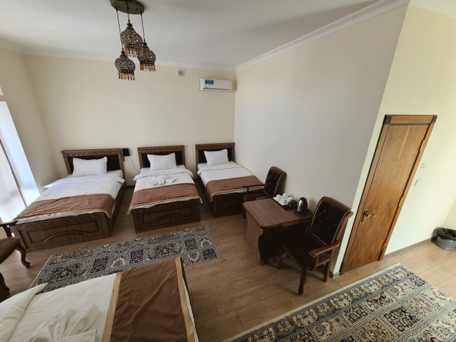 Quadruple Junior Suite with view