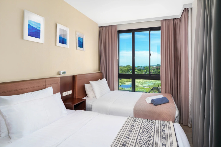 New 1 Bdr Royal Lee Nayang Beach Flat