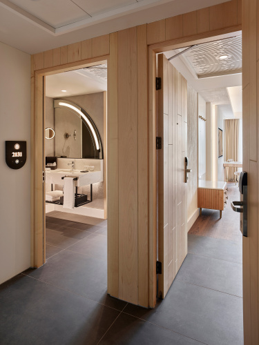 Deluxe Family Suite