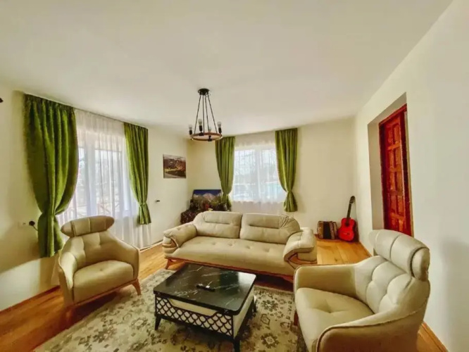 Deka Private house