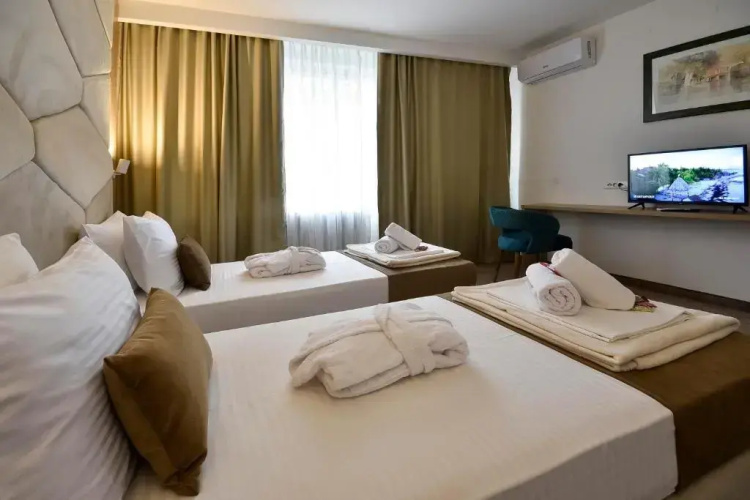 Sumadija Hotel