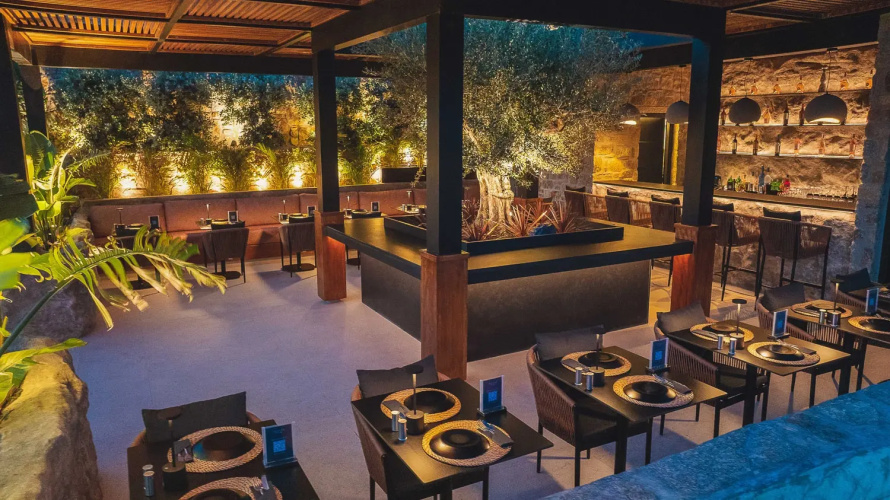 Ftelia Black Villas Hotel