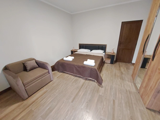 1 Bedroom Comfort Double room with courtyard view
