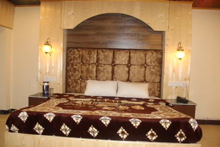 Standard Double room with view