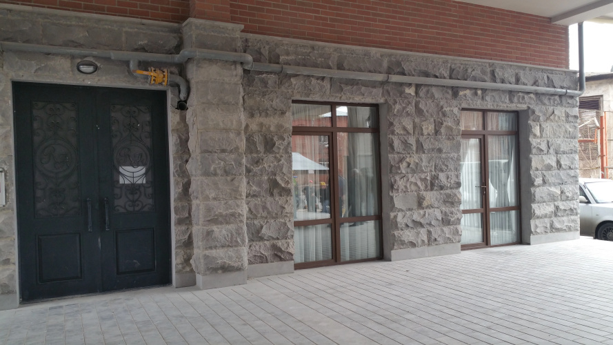 Lile Apartments