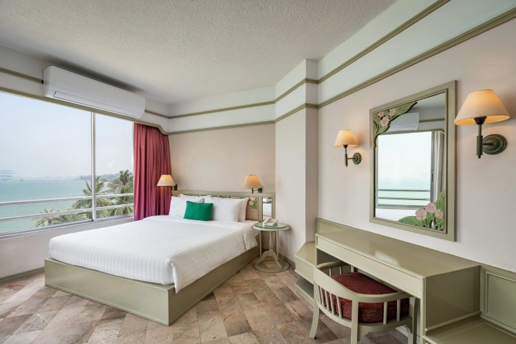 Whale Tail Double Suite with ocean view