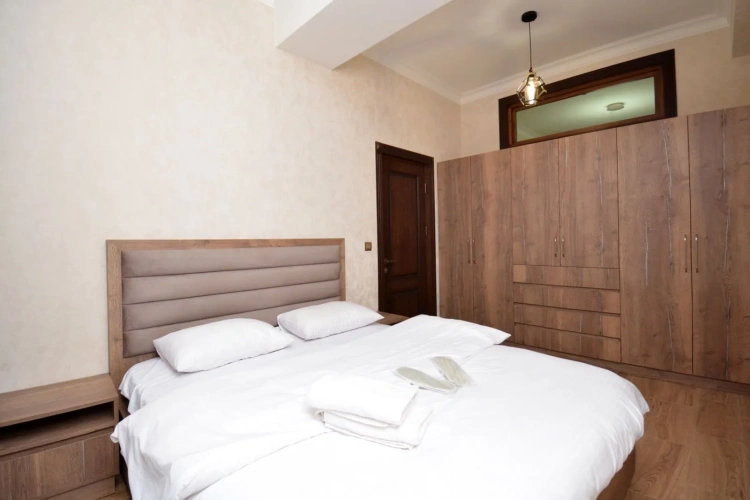 2 Bedrooms Apartment with balcony and with city view