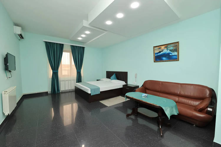 New Continental Hotel