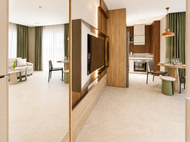 2 Bedrooms Suite with balcony