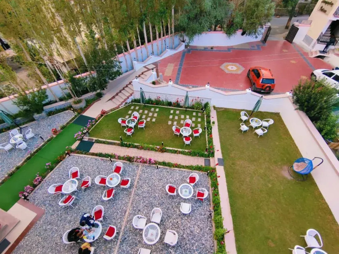 Sangaylay Palace Hotel