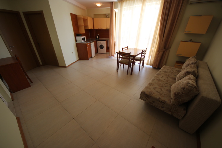3 Bedrooms Apartment with balcony