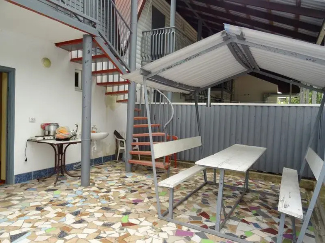 Dautiya Guest House