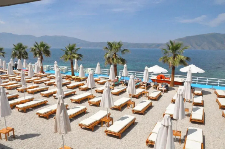 Coral Hotel