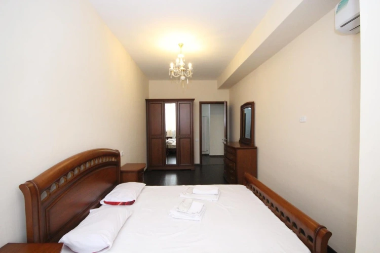 2 Bedrooms Apartment with balcony and with view
